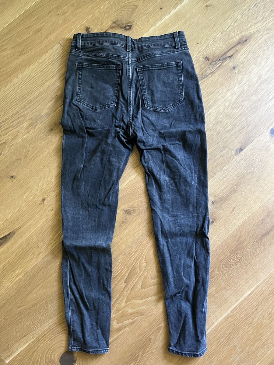 H&M Jeans: Black jeans H&M – Usato da Dietlikon venduto da ell_p7fn 3