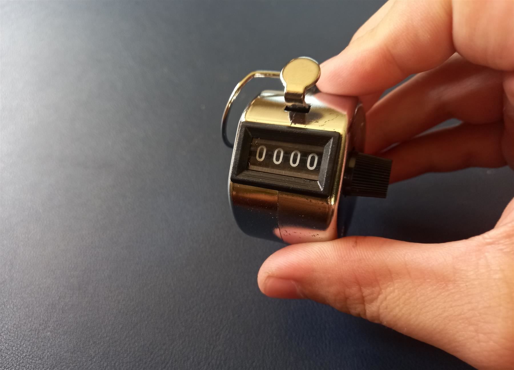Tutti gli attrezzi: 4x Klick-Zähler - Compteur à clic – Nuovo e nell'imballaggio originale da Lausanne venduto da novastoris 1