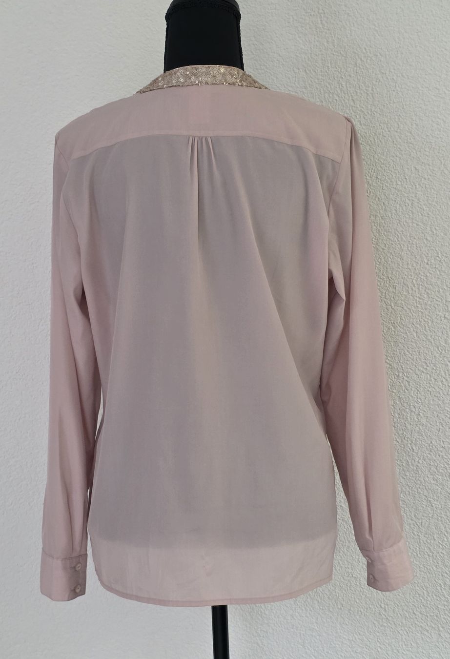 Camicette: Patrizia Dini Bluse, Gr. 40, rosé, mit Pailletten – Nuovo (secondo la descrizione) da Rheinsulz venduto da Gilea 2