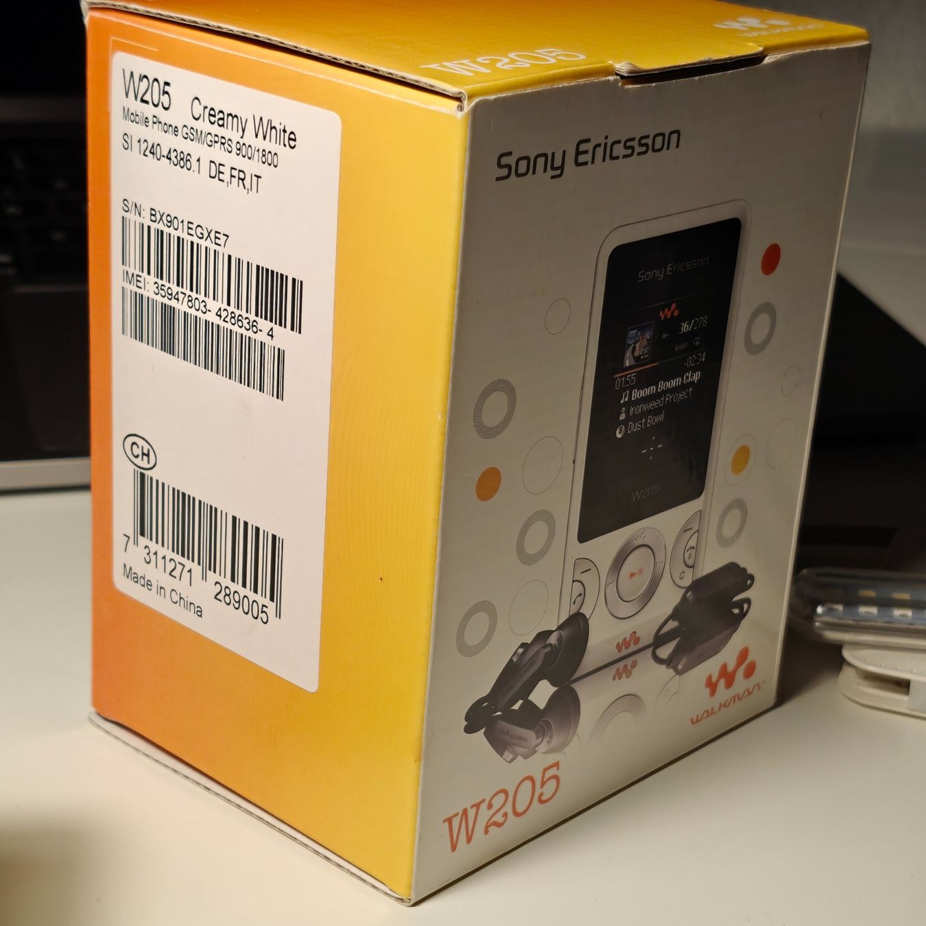 Ericsson Telefoni cellulari / Smartphones: Sony Ericsson W205 Mobile Phone – Usato da Thörishaus venduto da vintagger 1