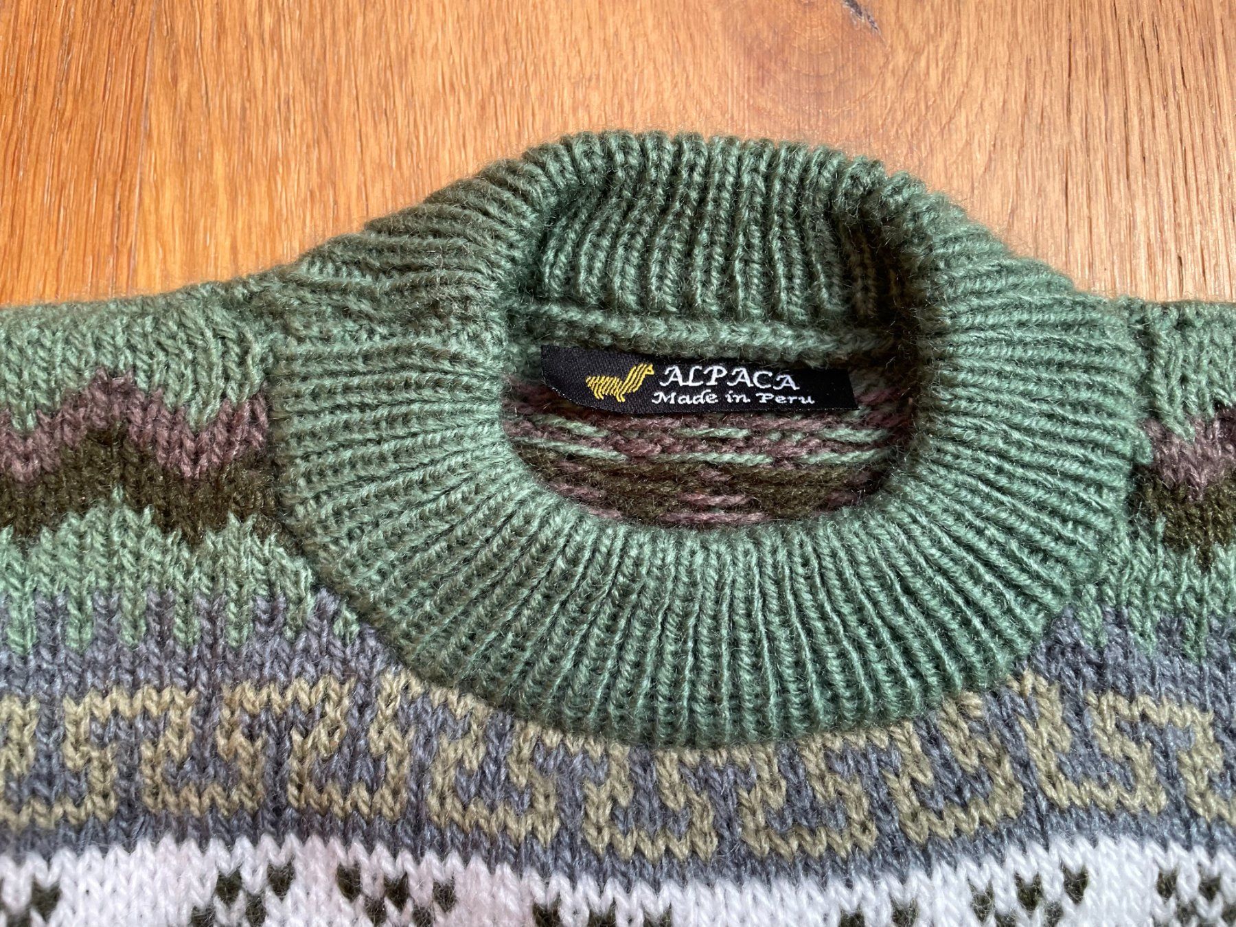 Maglioni & Felpe: Wollpullover Peru Grösse 104 – Usato da Teufenthal AG venduto da sleeepless1987 1
