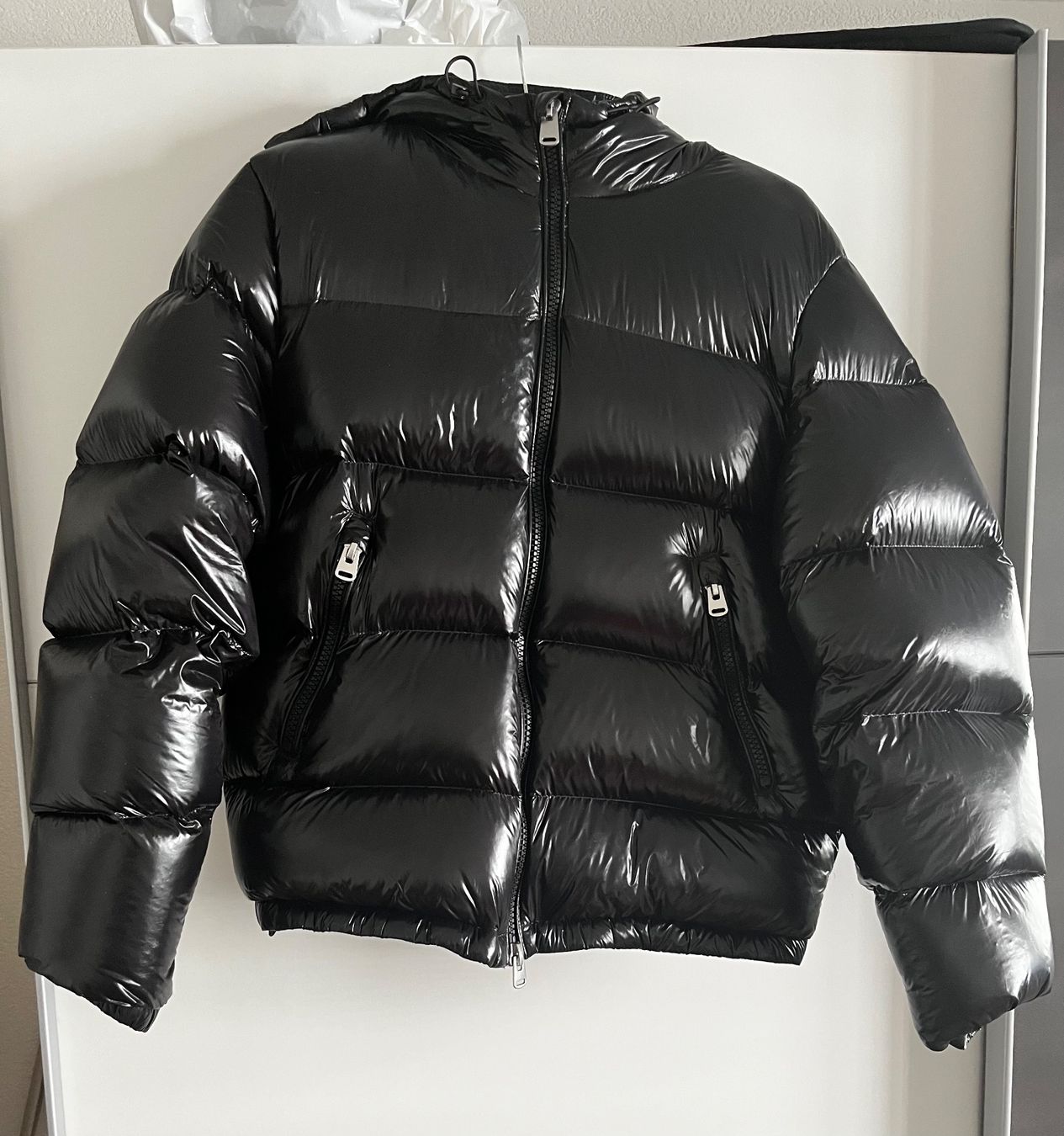 Zara Vestes: ZARA - shiny Puffer (Grösse S) – Neuf (Voir description) à Visp par scallyuri