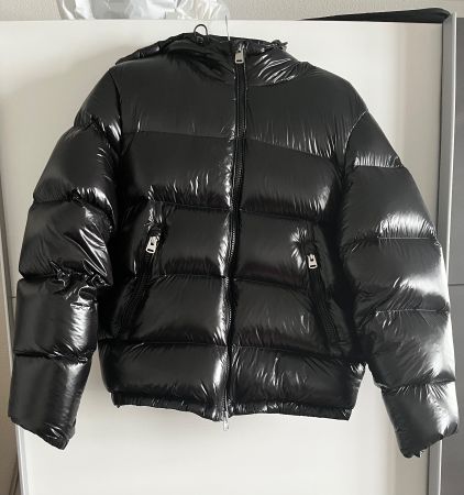 ZARA - shiny Puffer (Grösse S)