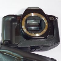Canon EOS 650 analog Spiegelreflexkamera mit Tasche
