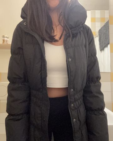 Schwarze Winterjacke mit Kragen, Top Zustand, Grösse M
