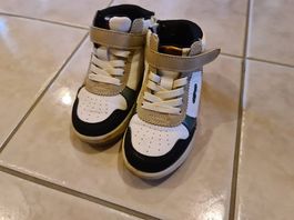 Basket montante taille 24cm