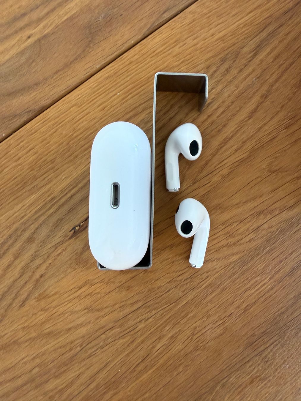Apple Cuffie: APPLE AirPods 3 – Usato da Lausanne venduto da Nine1982 7