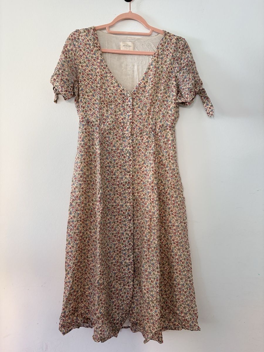 Sezane Robes: Robe longue à fleurs Sezane T36 – D'occasion à Lausanne par france.guillermin