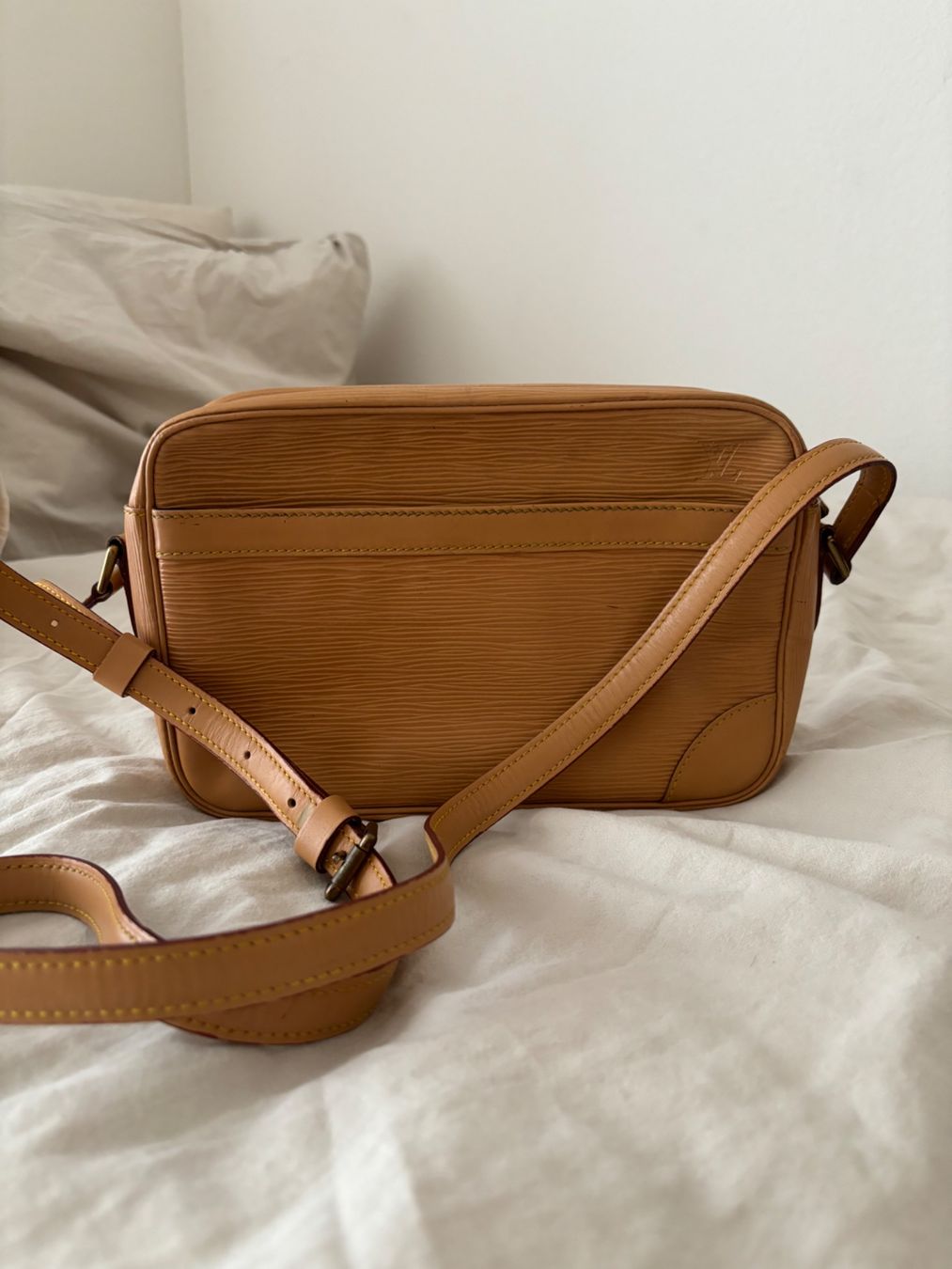 Borse da donna: Louis Vuitton Epi Leder Hellbraun – Usato da Zürich venduto da ccitylightss