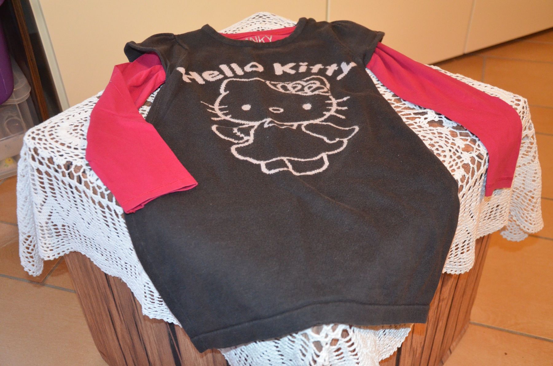 Kleider & Röcke: TAILLE 98-104 - JOLIE ROBE HELLO KITTY – Gebraucht aus Chiasso von Dolly015