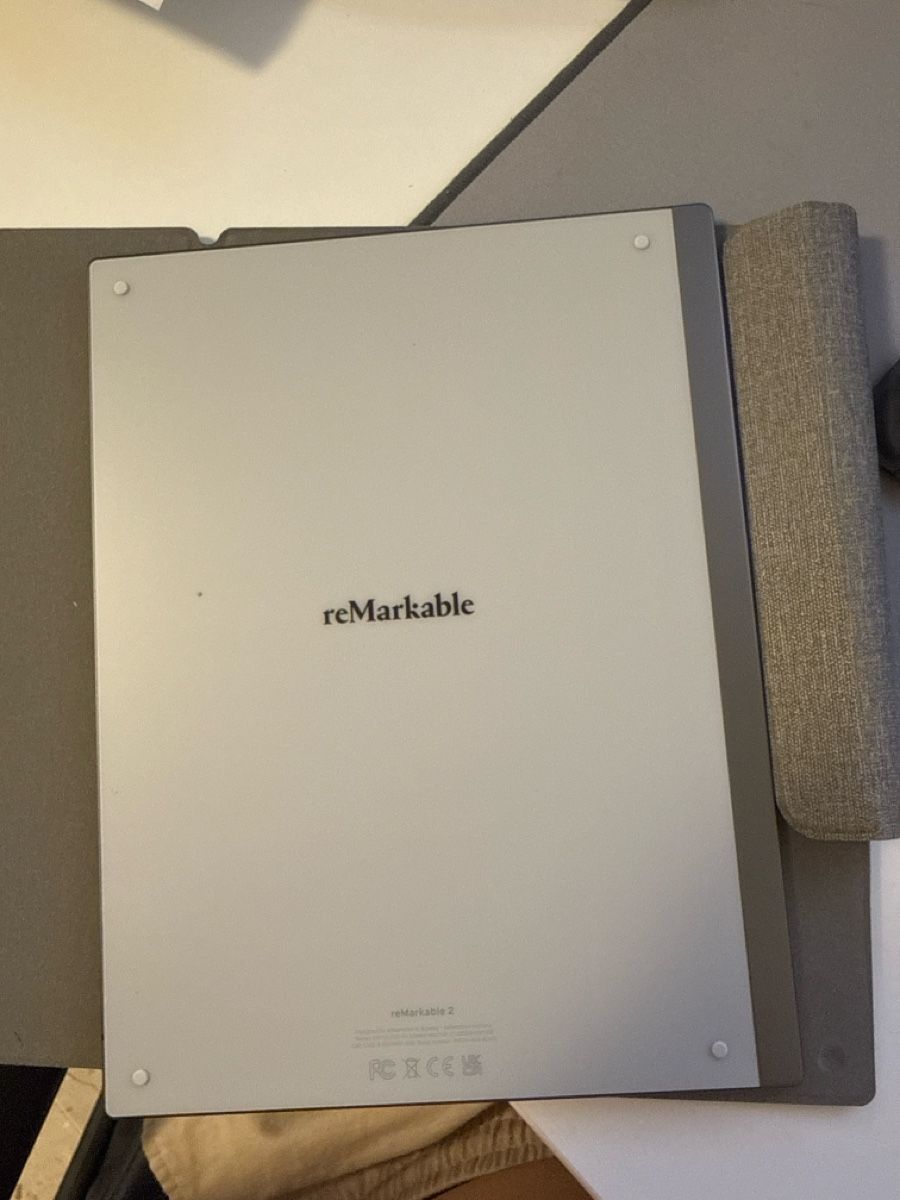 reMarkable Tablet PC: reMarkable 2 barely used + case – Usato da Zürich venduto da and_f565 1