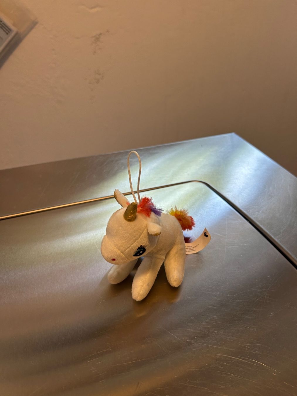 Jouets: Einhorn Kuscheltier Anhänger – Neuf avec emballage d'origine à Wabern par belka72 3