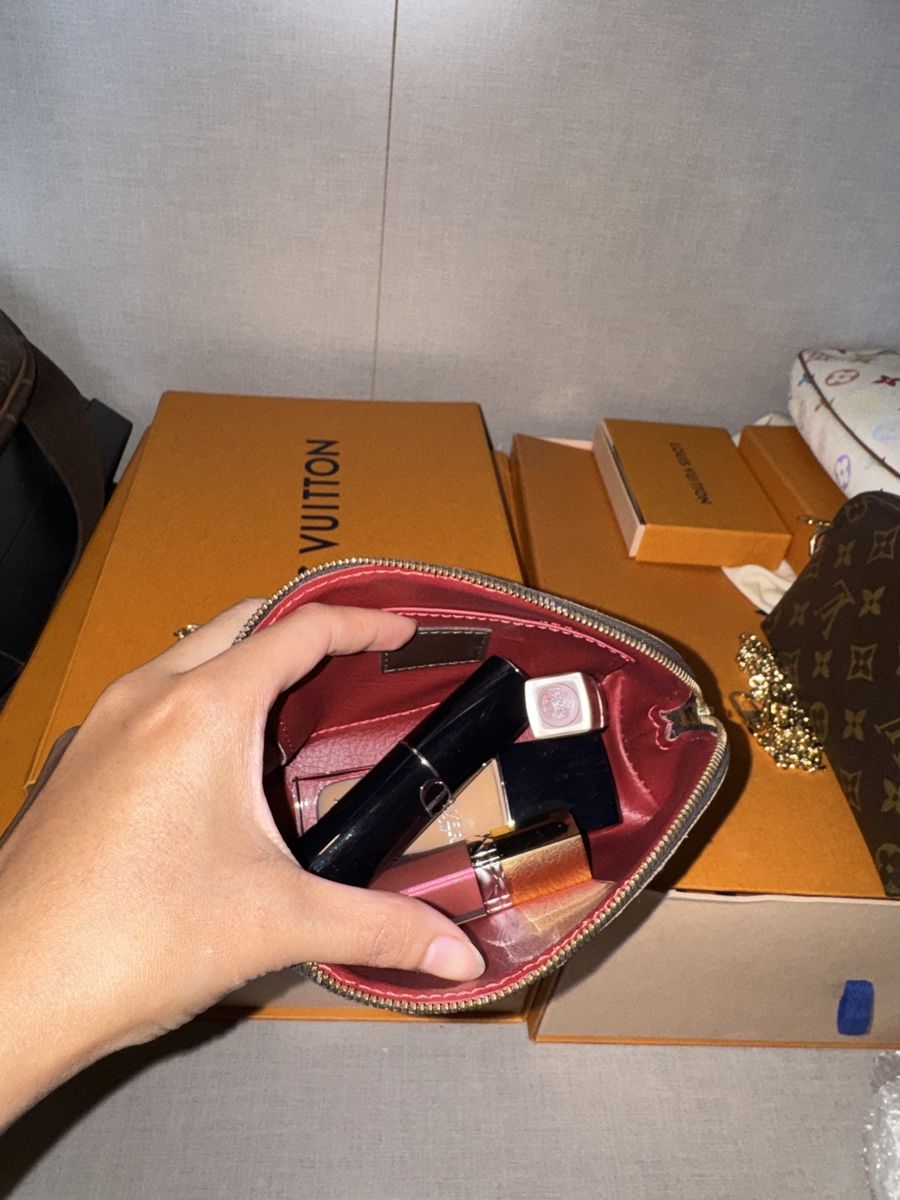 Louis Vuitton Borse: Louis Vuitton Cosmetics Accessories Damier – Usato da Widnau venduto da Pukpan_99 6