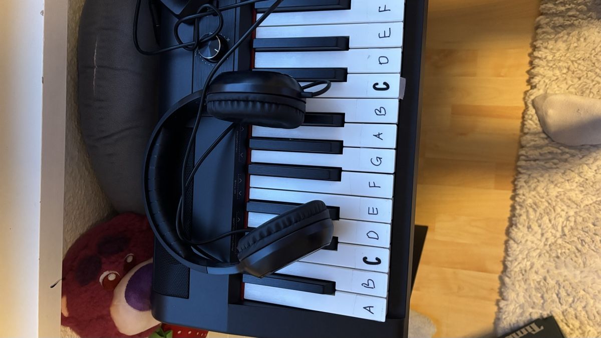 Instruments de musique: Piano – D'occasion à Aarberg par sof_zb5s 3