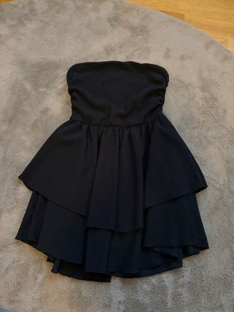 Damen Trägerloses Kleid Schwarz Grösse M 