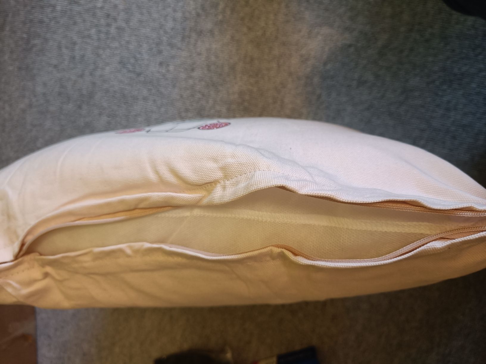 Ikea Cuscini: Zierkissen Neu – Nuovo e nell'imballaggio originale da Jaberg venduto da urig17. 1