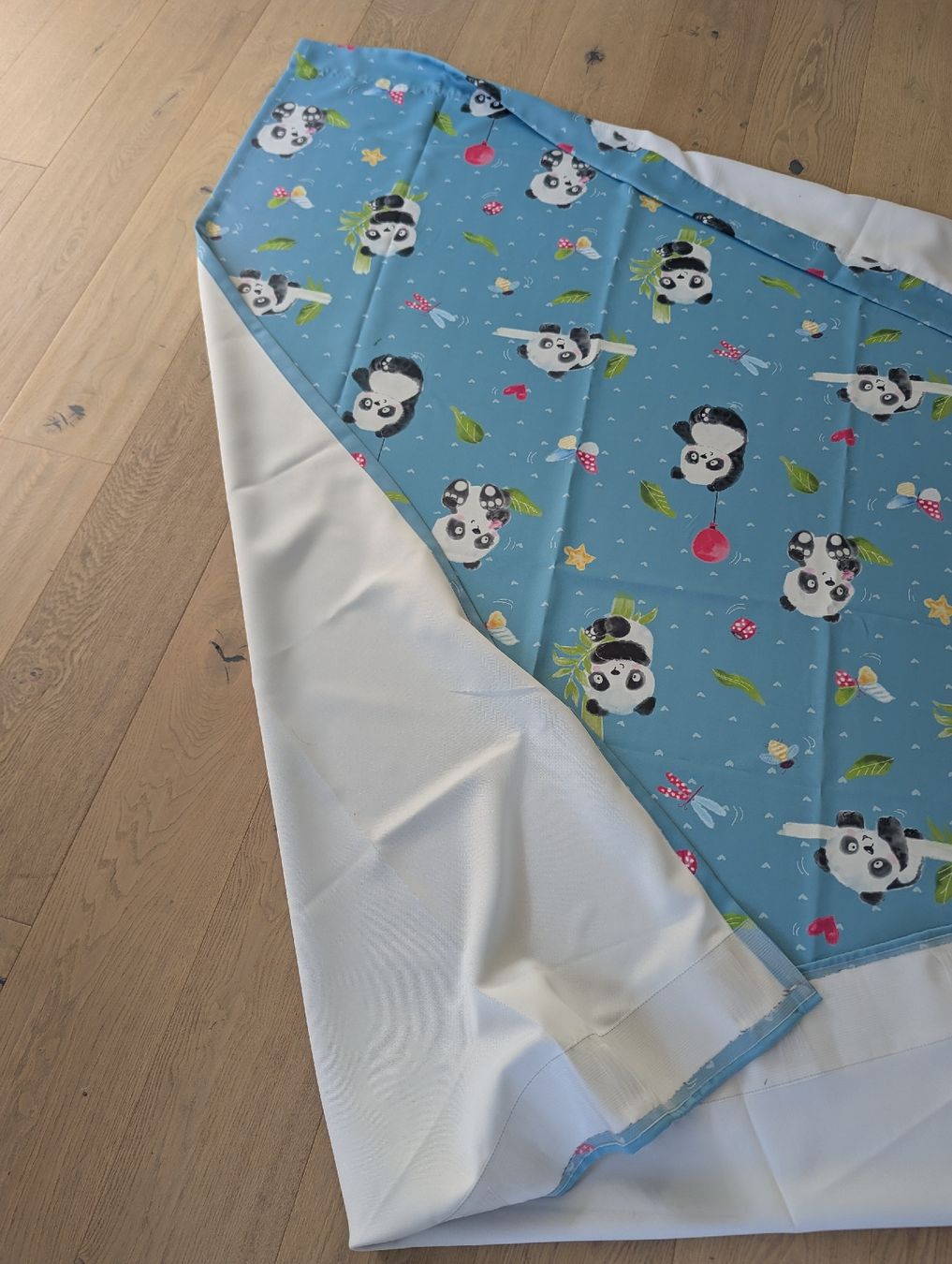 Tende: Kindervorhang 'Blackout' Panda (1/2) – Usato da Thalwil venduto da DESZ 4