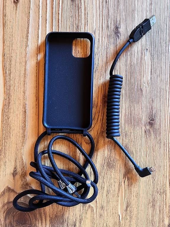 Apple Portables: iPhone 11 Pro & accessoires – D'occasion à Savièse par hou_hfw6 3
