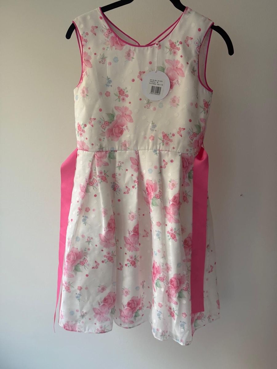 Vestiti & Gonne: Mädchen Kleid 152cm neu – Nuovo (secondo la descrizione) da Goldau venduto da mar_spt6