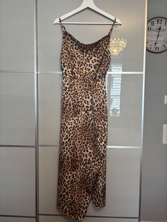 Wunderschönes Leoparden Kleid s