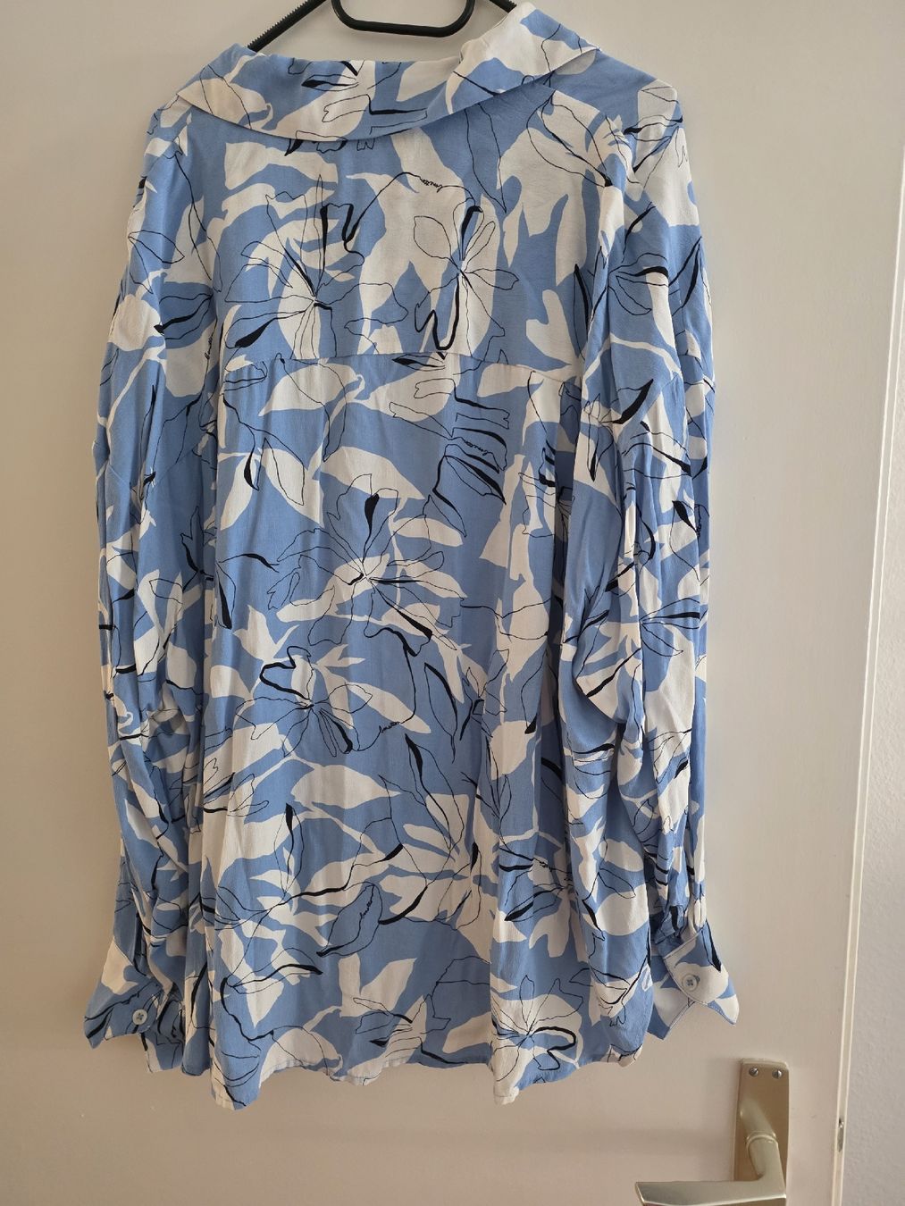Benetton Blusen: Benetton blouse – Gebraucht aus Yverdon-les-Bains von enzine 1