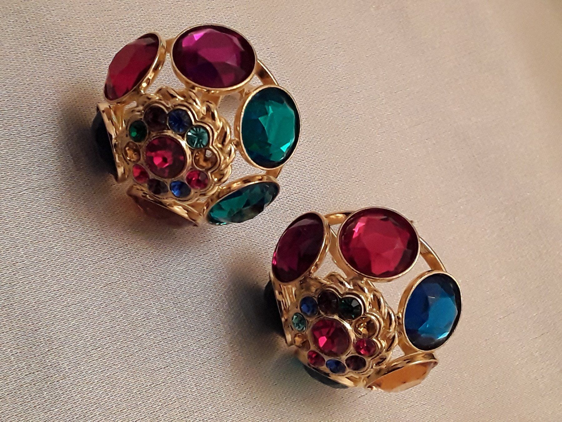 Ohrringe & -stecker: Vintage TOP Ohrclips 80er – Gebraucht aus Zürich von Aleick 5