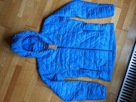 Patagonia Nano Puff Hoody Gr. M Neu