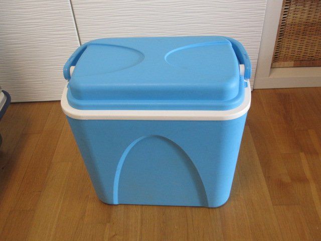 Campingaz Frigoriferi & Refrigeratori: Campingaz-Kühlbox – Usato da Ehrendingen venduto da spanky11