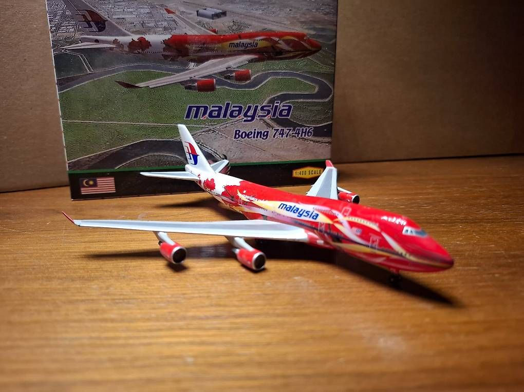 Boeing Kit di modellismo & Modellini statici: Limited Edition Malaysia Boeing 747 – Nuovo e nell'imballaggio originale da Obernau venduto da Schmidip 2