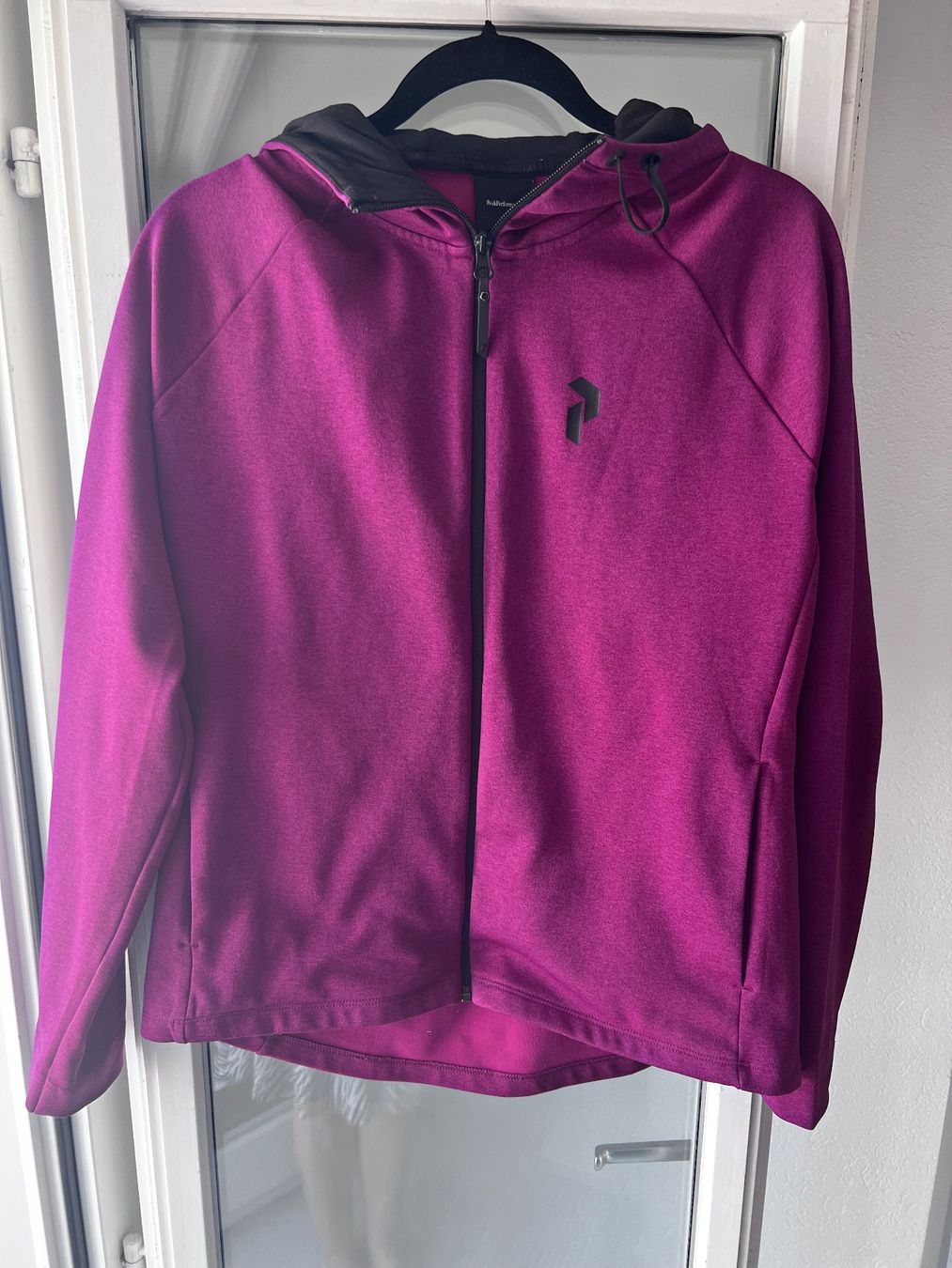Peak Performance Pullover & Sweatshirts: Peak Performance XL pullover – Gebraucht aus Oberägeri von Toomas55