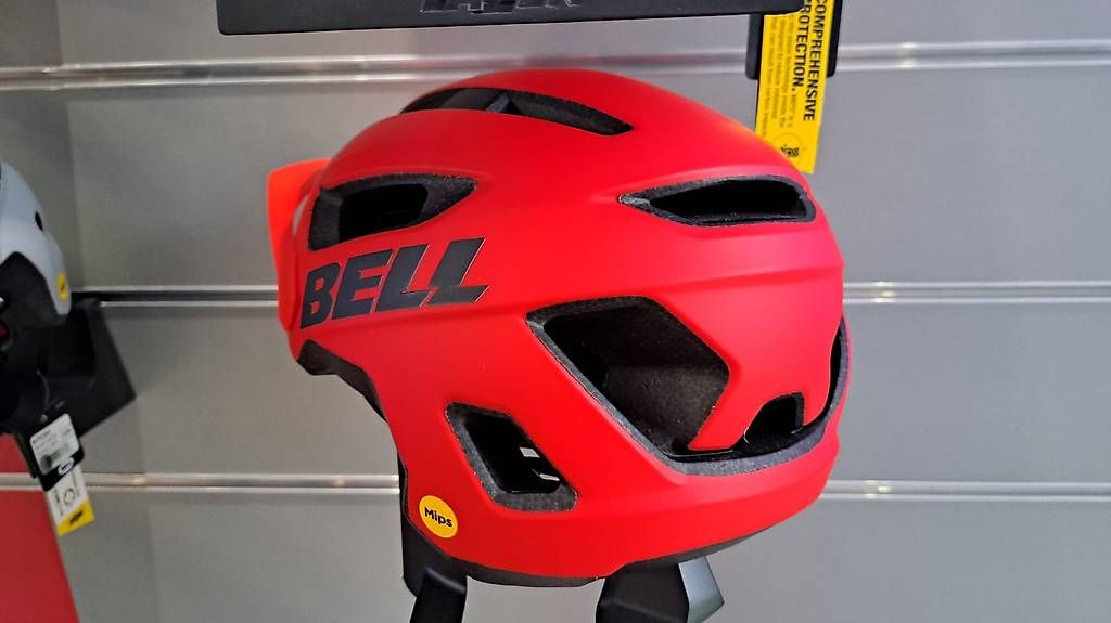 Helme: CASCO BELL NOMAD II MIPS – Gebraucht aus Rivera von inf_qr2h 1