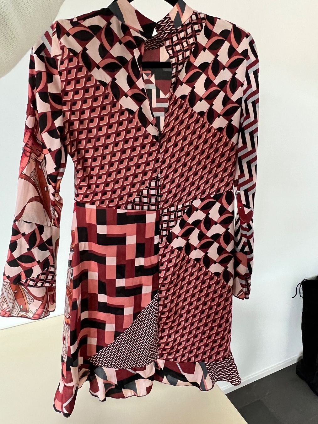 Zara Vestiti: Zara printed dress – Usato da Kilchberg venduto da AK_KB 1