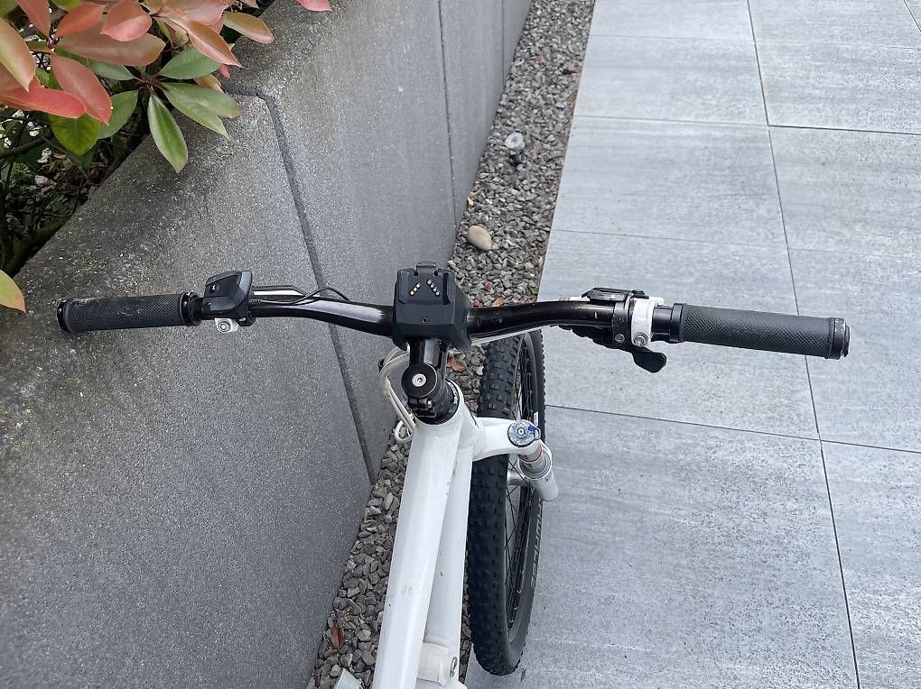 Biciclette: VTT Moustache électrique  – Usato da Bevaix venduto da Greg999 3