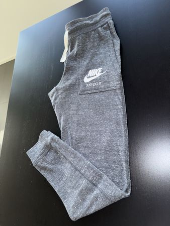 Nike Jogginghose XS Grau "Just do it" Top Zustand!