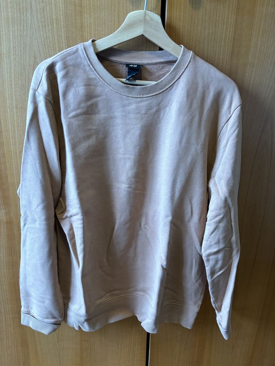H&M Maglioni & Felpe: H&M pullover (size L) – Usato da Colombier VD venduto da jaredein