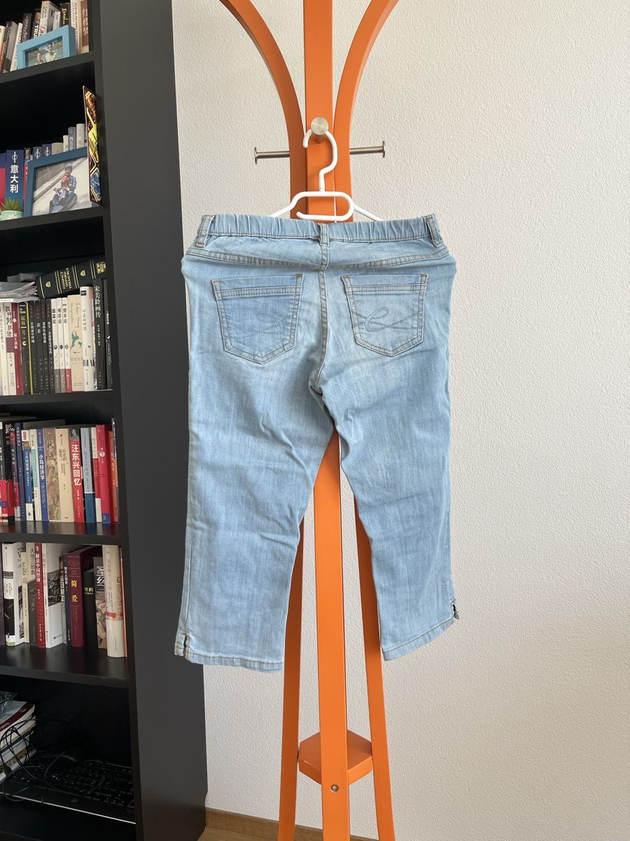 Jeans: Girls' Jeans, Size S, Summer Look – Gebraucht aus Gümligen von caron__ 1