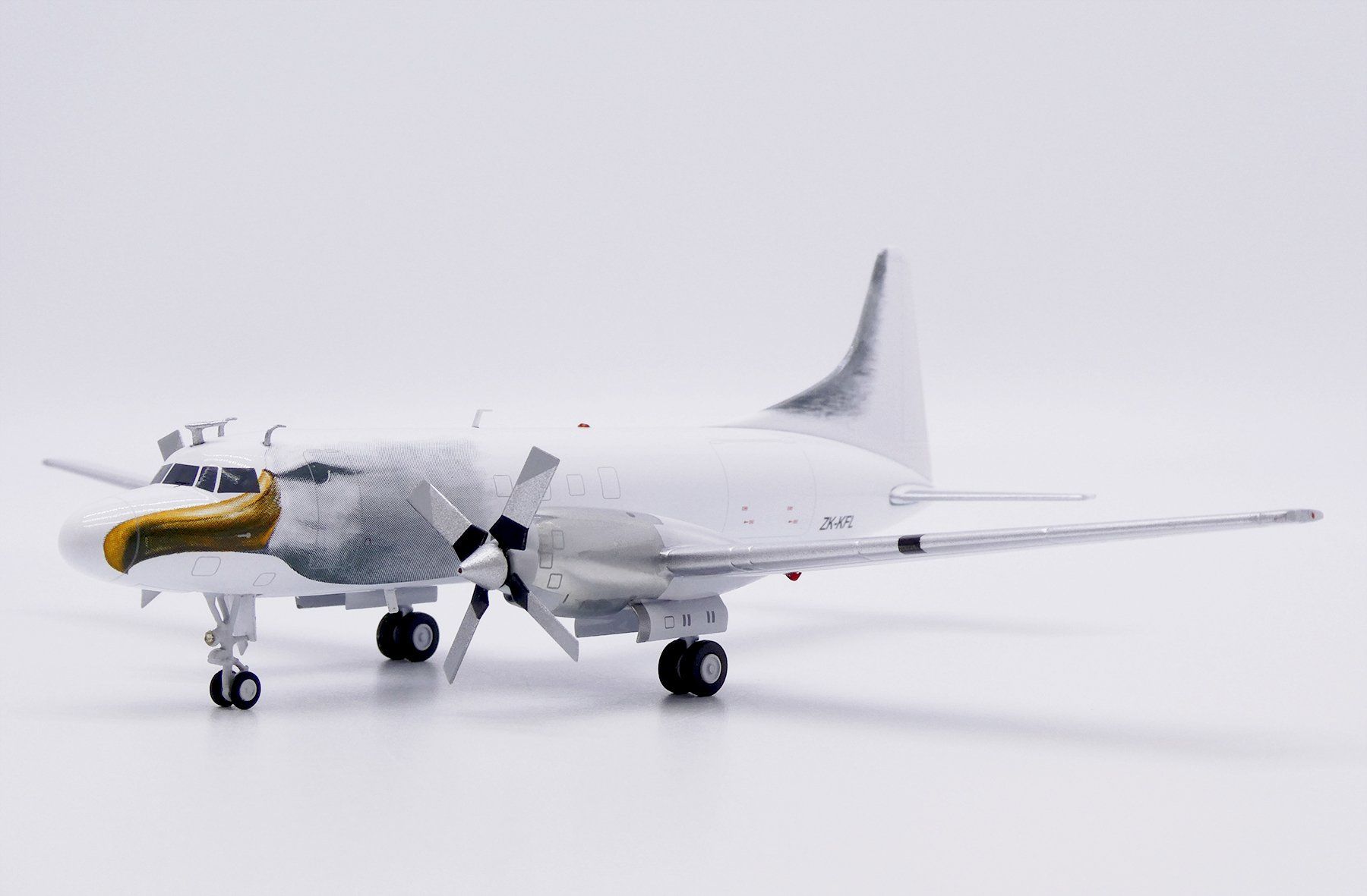 Kit di modellismo & Modellini statici: ConvairCV-580 Air CHATHAMS – Nuovo e nell'imballaggio originale da Morges venduto da iljamuromez 2