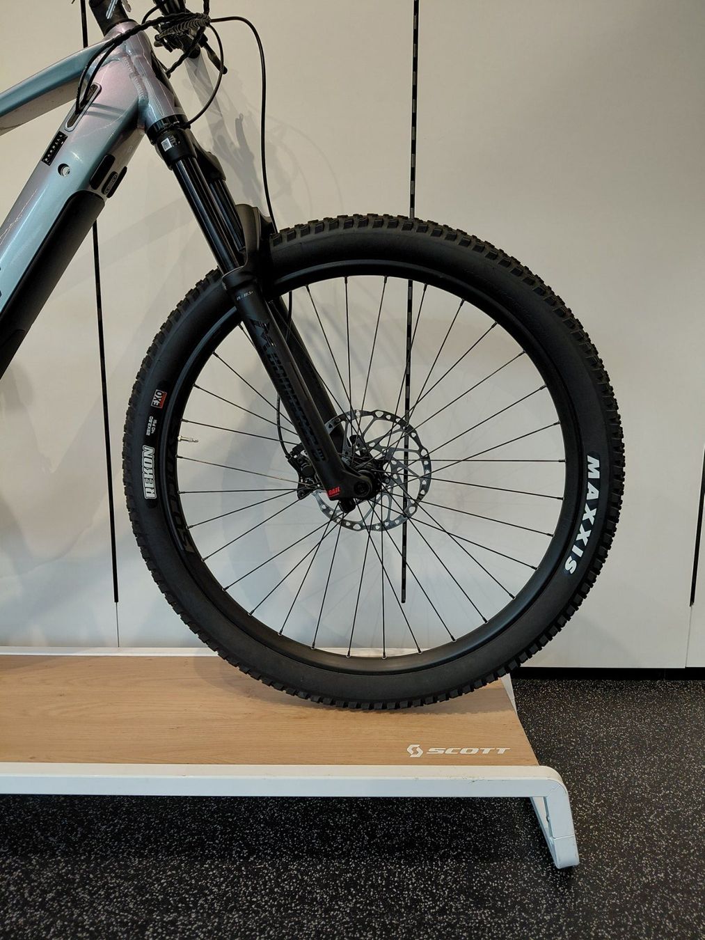 Scott Vélos: Scott Strike eRide 930 Modell 2024 – Neuf avec emballage d'origine à Klosters par mie_9vjk 3