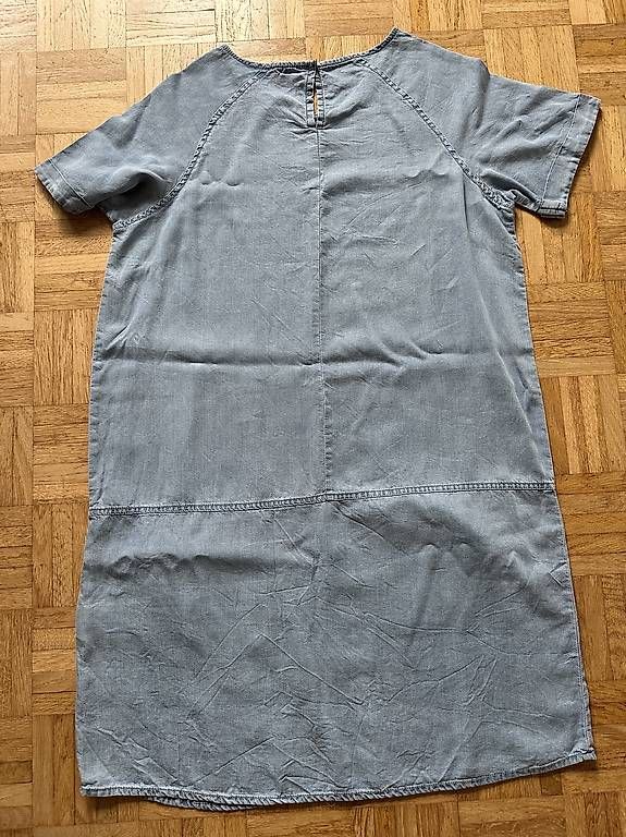 Vestiti: Jeanskleid mit Taschen Gr. M – Usato da Stäfa venduto da DearDarling 2