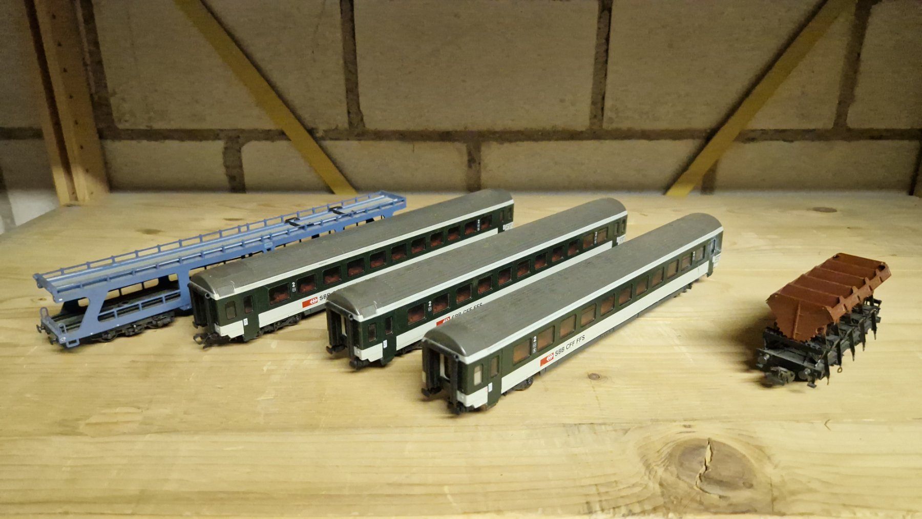 Märklin Modellini di ferrovie: Märklin H0 Rollmaterial – Difettoso da Dübendorf venduto da 402765513