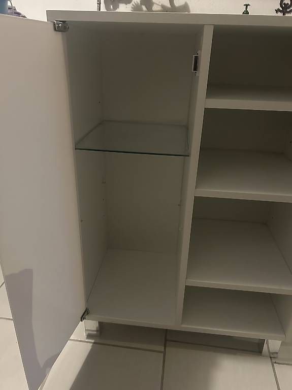 Ikea Scaffali: IKEA Schrank / Regal – Usato da Bachs venduto da jok_8p6r 1