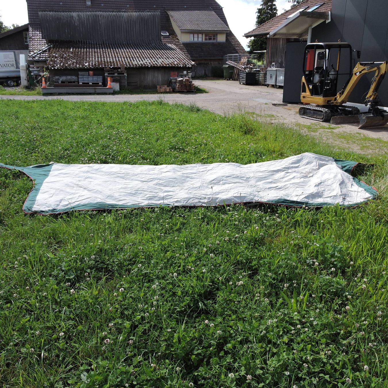 Verande & Tende da sole: Wohnwagen Sonnen Segel – Usato da Meikirch venduto da rva_q8c7 6