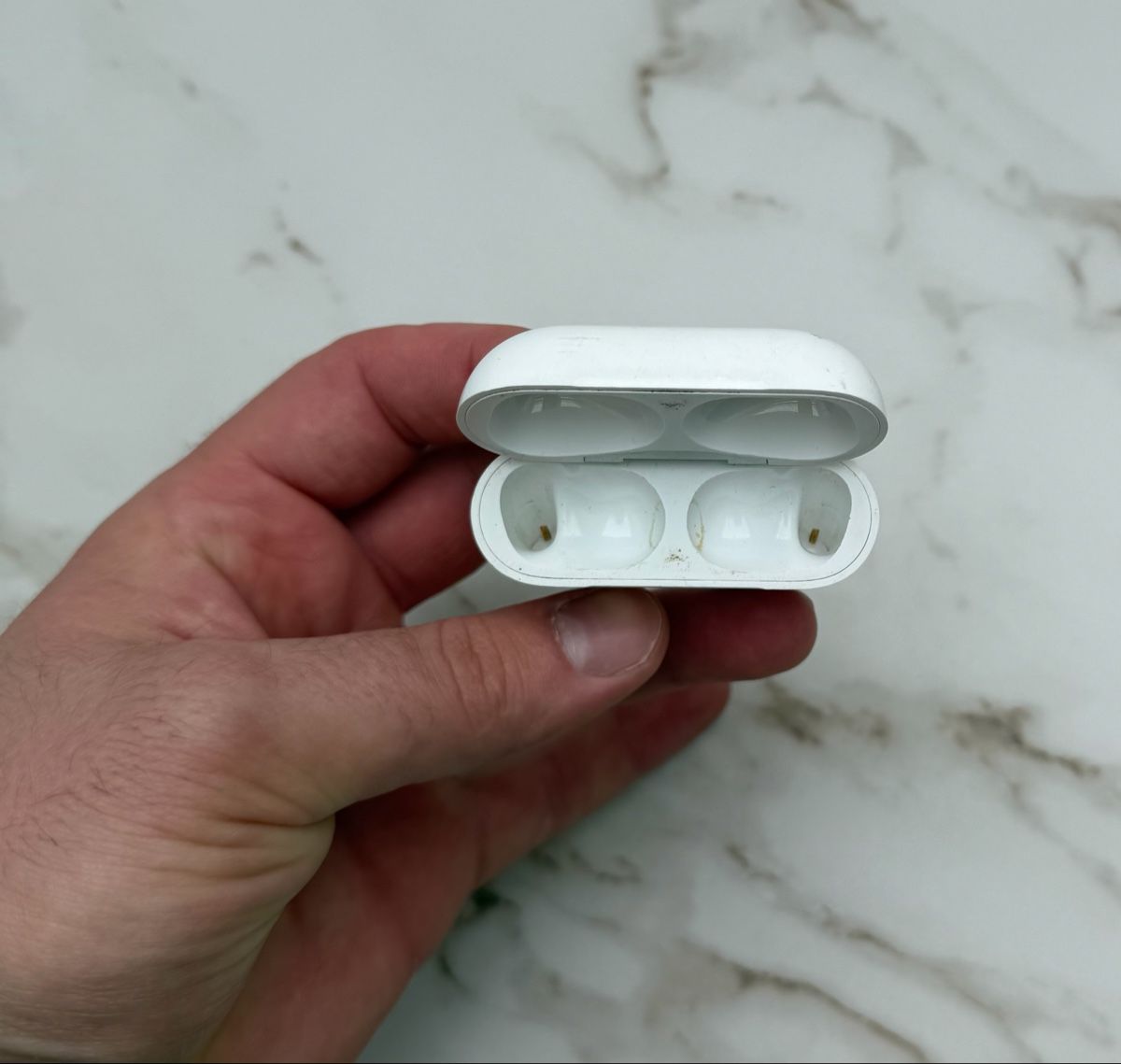 Apple Chargeur: Apple AirPods Pro Ladecase – D'occasion à Zürich par Syossmen 5
