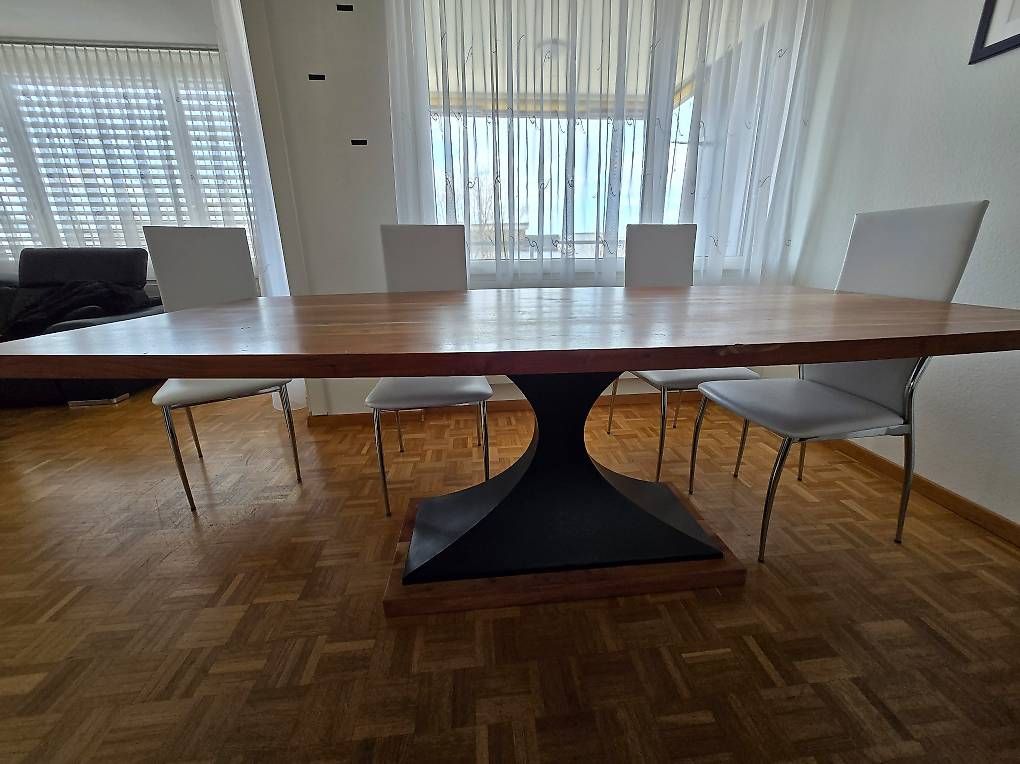 Tavoli: Esstisch aus Akazienholz – Usato da St. Gallen venduto da confusion01 2
