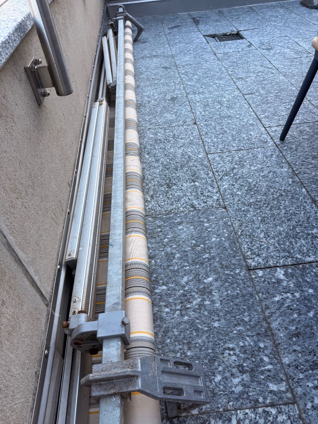 Tende da sole: Sonnenstoren Markise 3.30m x 2.00m – Usato da Küssnacht am Rigi venduto da Mikeobello 6