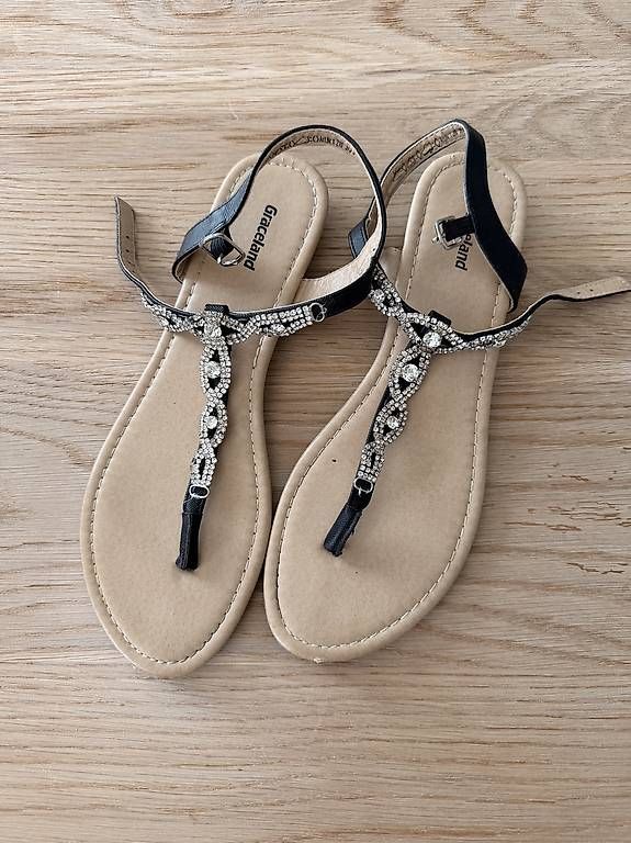 Scarpe da donna: Sandalen – Usato da Thun venduto da jki_rg8z