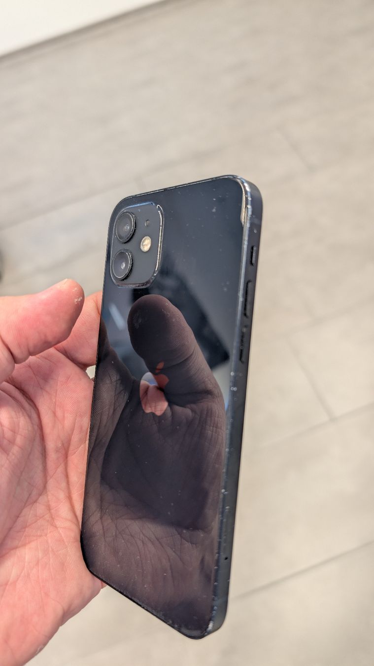 Apple Telefoni cellulari / Smartphones: Apple iPhone 12, 128GB, schwarz, Batterie 100% – Usato da grabs venduto da dosdiasdesangre 1