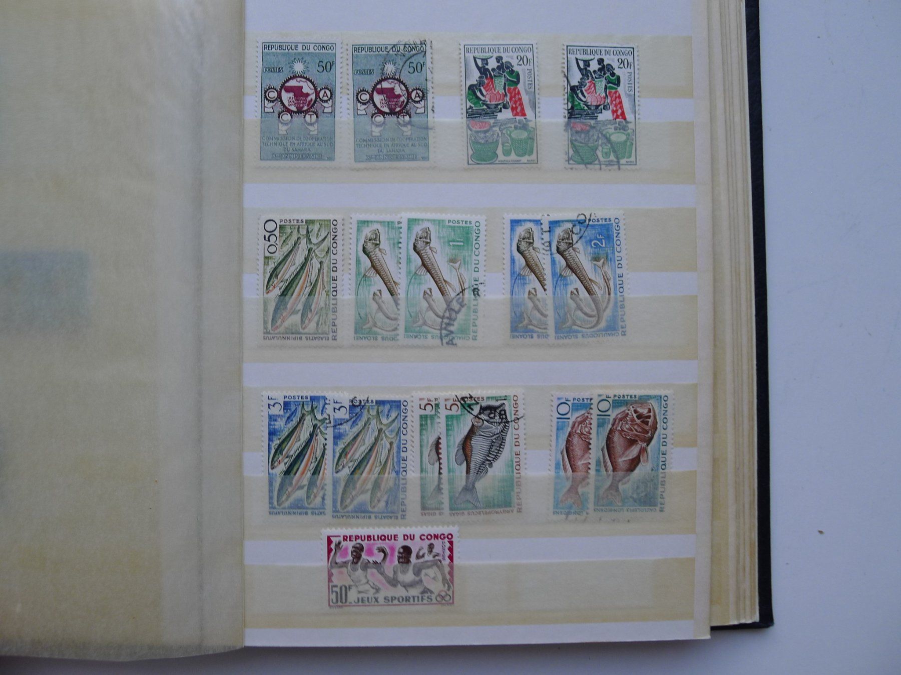 Tutti i francobolli: Album mit Briefmarken von Kongo – Usato da Dagmersellen venduto da q1w2e3r4 5