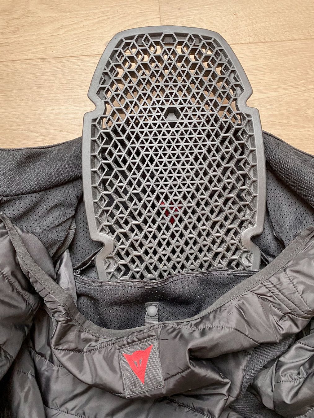 Dainese Giacche: Veste Cuir Dainese Moto – Usato da Grandvaux venduto da RGKeller 4