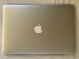 MacBook Air 13" Late 2010 – 4 GB RAM / 256 GB – High Sierra